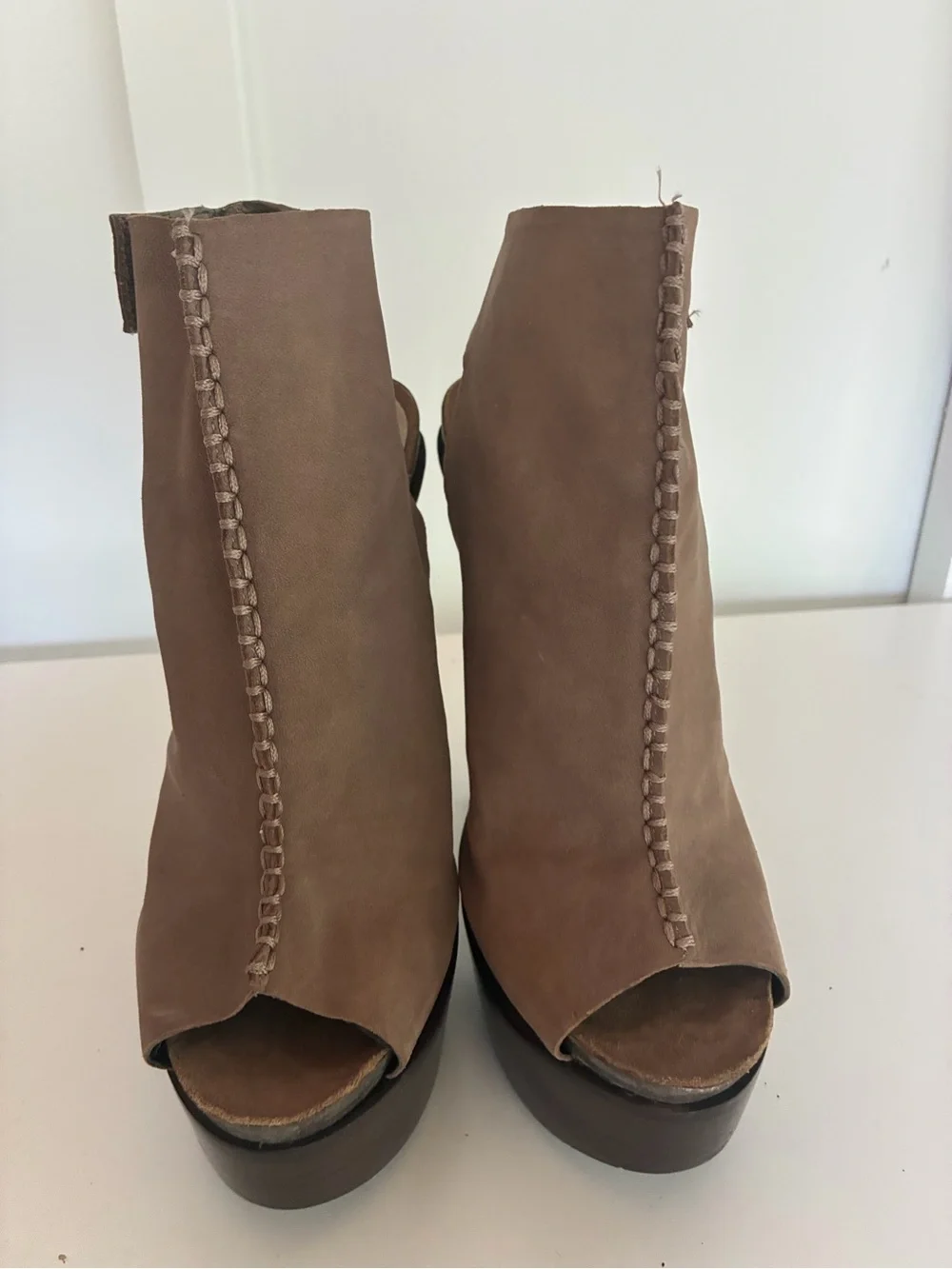Pelle Moda Women’s Brown Peep-Toe Platform Ankle Boots